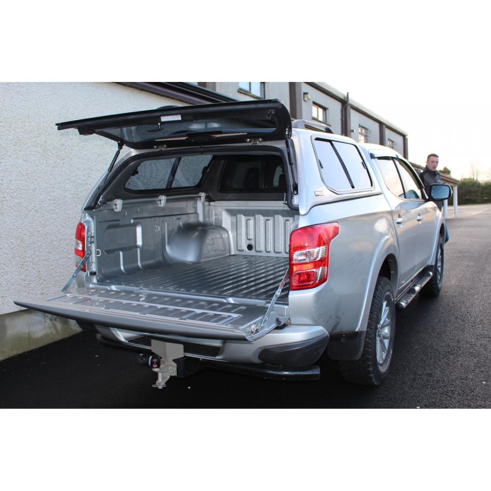 Кунг Silver (U25) SM4, раздвижные боковые окна Fiat Fullback 2016+ Кунг Silver (U25) SM4, раздвижные боковые окна Fiat Fullback 2016+