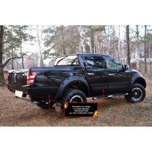 Молдинги на двери и задние крылья Fiat Fullback