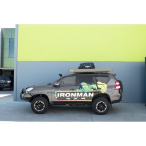 Тент автомобильный со светодиодной подсветкой 250 x 200см